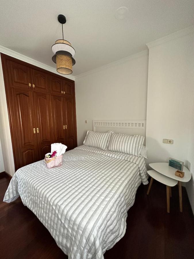 O Xaneiro Apartment Noia Bagian luar foto