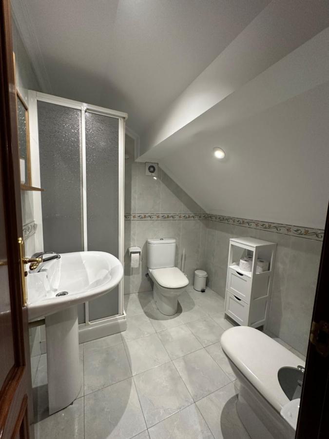 O Xaneiro Apartment Noia Bagian luar foto